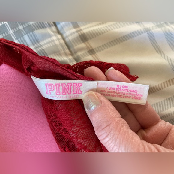 📦$5.95 SHIP! Pink by Victoria’s Secret red lace bra - Picture 3 of 3